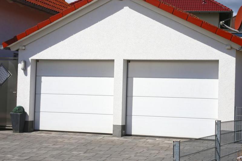 Comment choisir les portes de garage id&eacute;ales pour votre maison ?