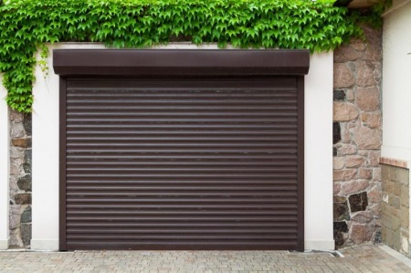 Volets battants : comment sublimer votre fa&ccedil;ade avec le bon mod&egrave;le ?